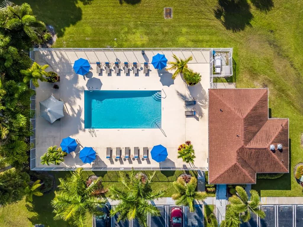 10X Harbour Pines | 1810 SE Pinewood Trl, Pt Saint Lucie, FL 34952